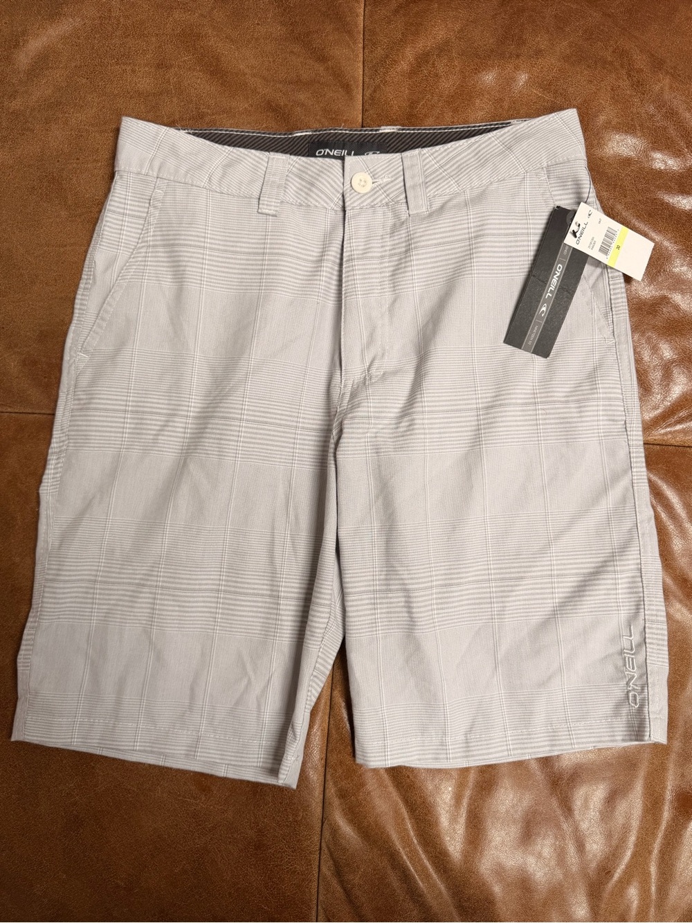 NEW - O'Neill Men's Flat Front Active Board Shorts Gray Checks Plaid Size 30